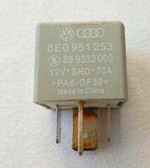 AUDI 8E0951253 - Relé, bomba de combustible parts5.com