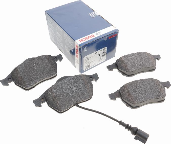 BOSCH 0 986 494 018 - Komplet pločica, disk-kočnica parts5.com