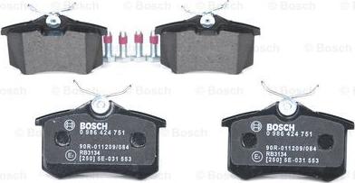 BOSCH 0 986 424 751 - Juego de pastillas de freno parts5.com