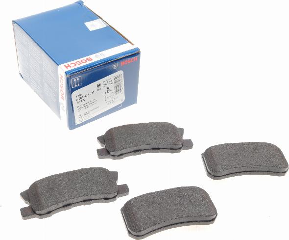 BOSCH 0 986 424 717 - Juego de pastillas de freno parts5.com