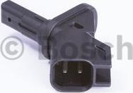 BOSCH 0 986 594 555 - Sensor, wheel speed parts5.com