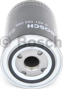 BOSCH 0 451 104 066 - Olejový filtr parts5.com