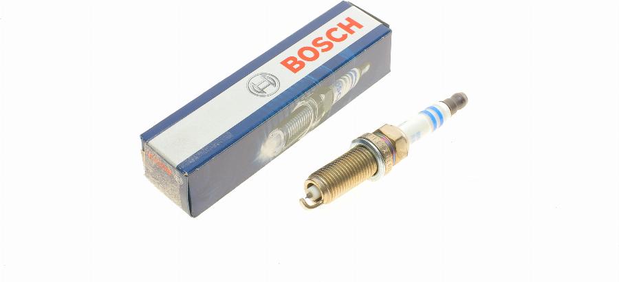 BOSCH 0 242 135 529 - Świeca zapłonowa parts5.com