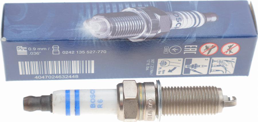 BOSCH 0 242 135 527 - Spark Plug parts5.com