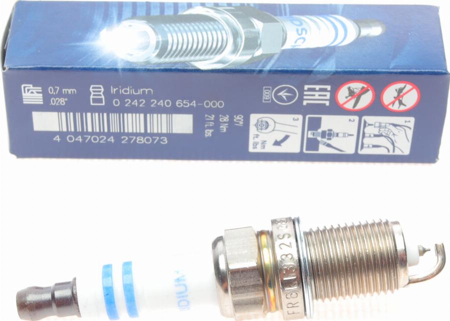 BOSCH 0 242 240 654 - Świeca zapłonowa parts5.com