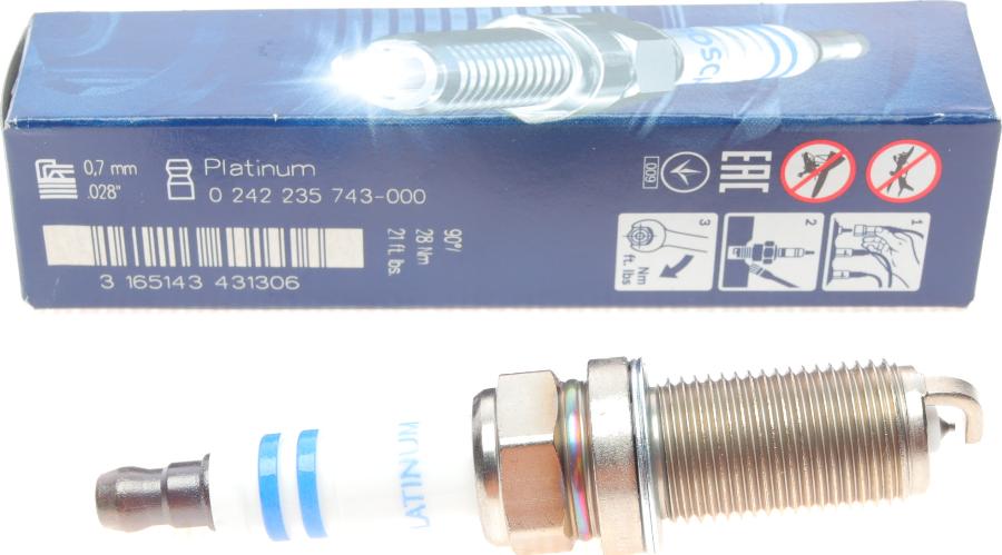 BOSCH 0 242 235 743 - Svećica za paljenje parts5.com