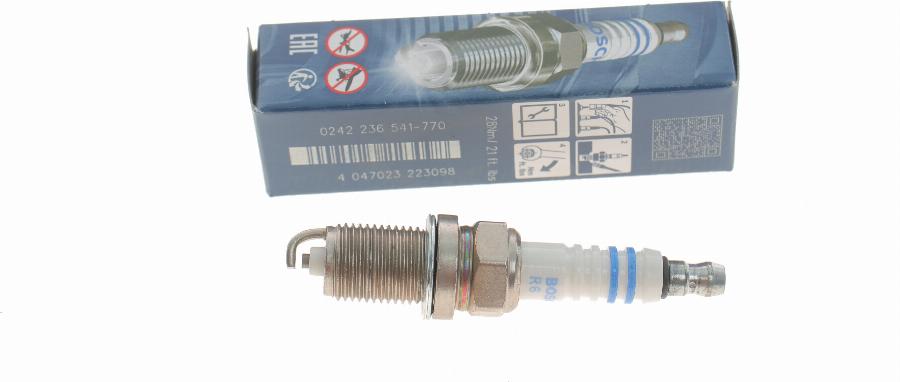 BOSCH 0 242 236 541 - Spark Plug parts5.com