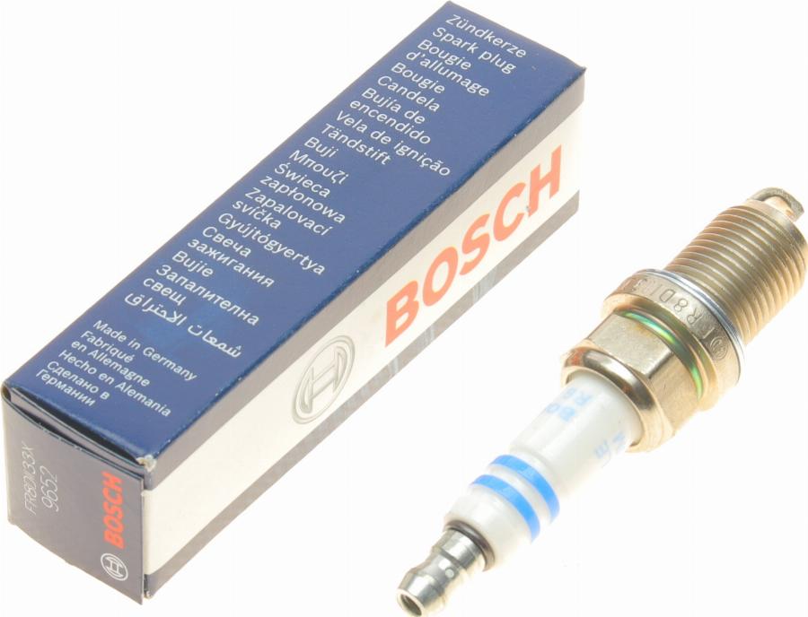 BOSCH 0 242 230 534 - Sytytystulppa parts5.com