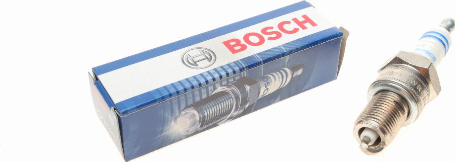 BOSCH 0 242 229 656 - Zündkerze parts5.com