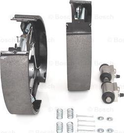 BOSCH 0 204 114 667 - Zestaw szczęk hamulcowych parts5.com