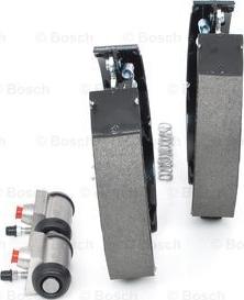 BOSCH 0 204 114 685 - Juego de zapatas de frenos parts5.com