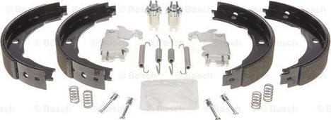 BOSCH 0 204 113 825 - Set saboti frana, frana de mana parts5.com