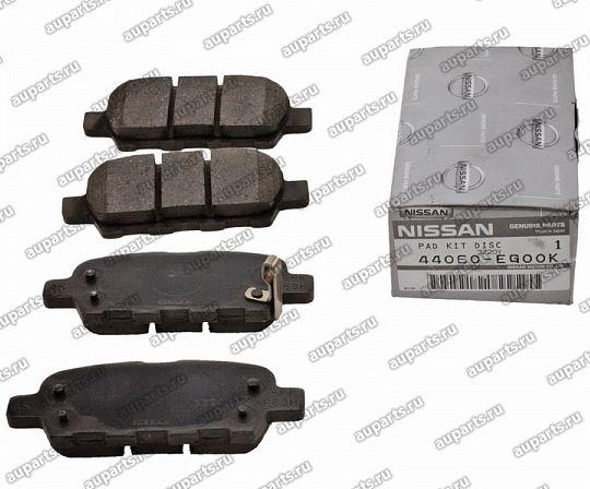 NISSAN 44060EG00K - Bremsbelagsatz, Scheibenbremse parts5.com