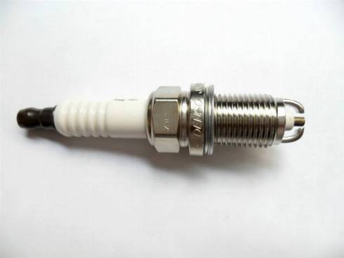 TOYOTA 90919-01198 - Spark Plug parts5.com