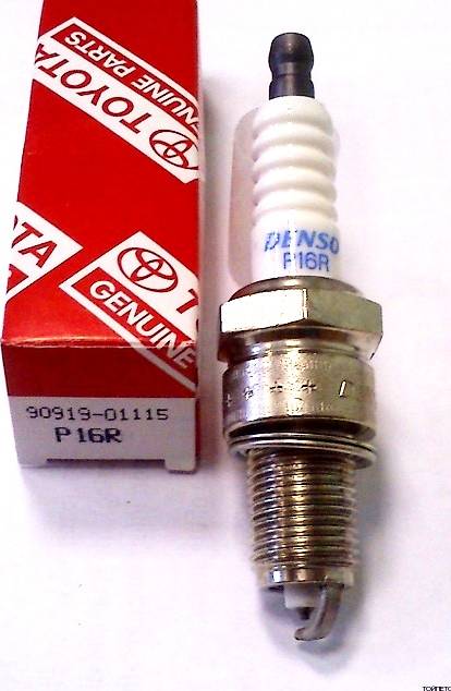 TOYOTA 90919-01115 - Свеча зажигания parts5.com