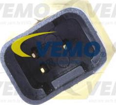 Vemo V46-72-0002 - Sensor, coolant temperature parts5.com