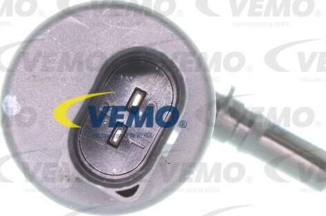 Vemo V20-08-0379 - Water Pump, headlight cleaning parts5.com